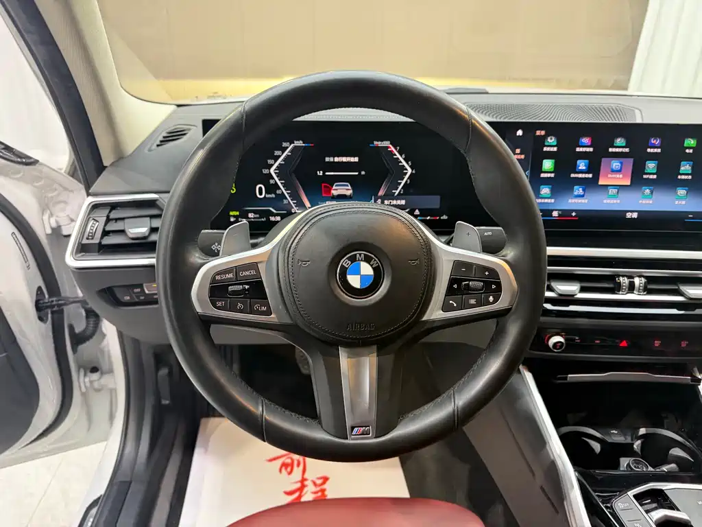 BMW 3 Series 2023 — фото 11