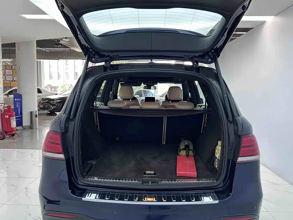 Mercedes-Benz GLE 2016 — фото 14