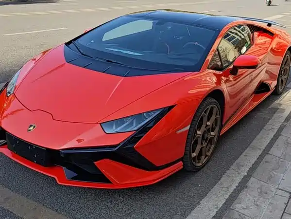 Lamborghini Huracan 2024