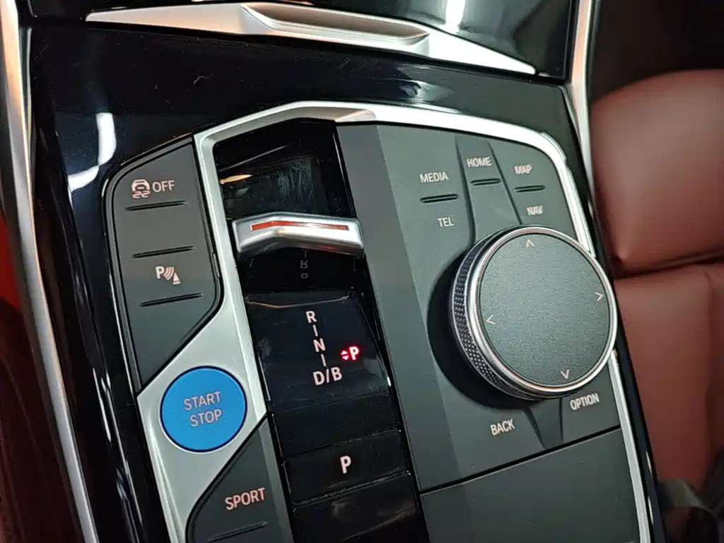 BMW i3 2023 — фото 14