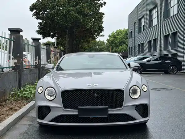 Bentley Continental 2020