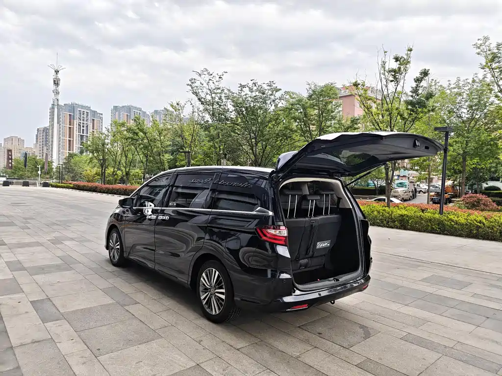 Honda Odyssey 2019 — фото 7