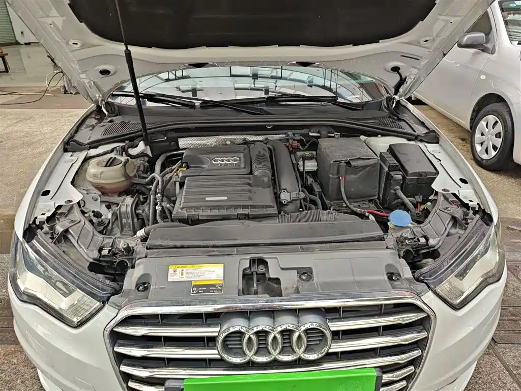 Audi A3 2017 — фото 10
