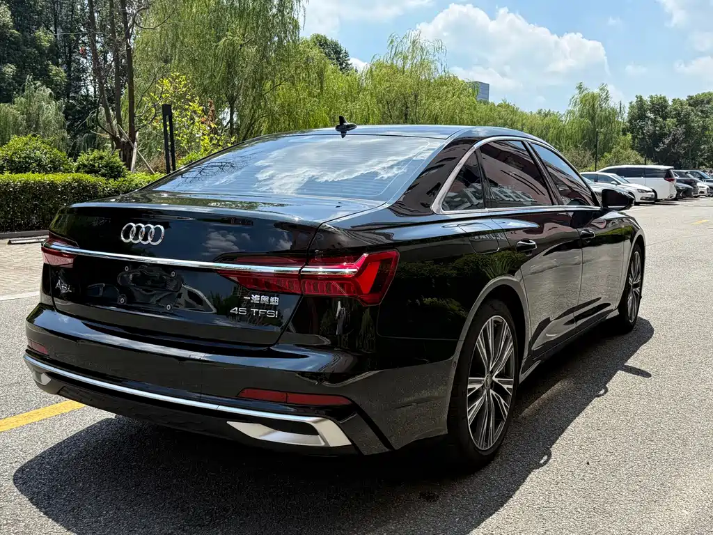 Audi A6L 2023 — фото 16