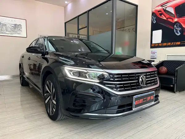 Volkswagen Passat 2022