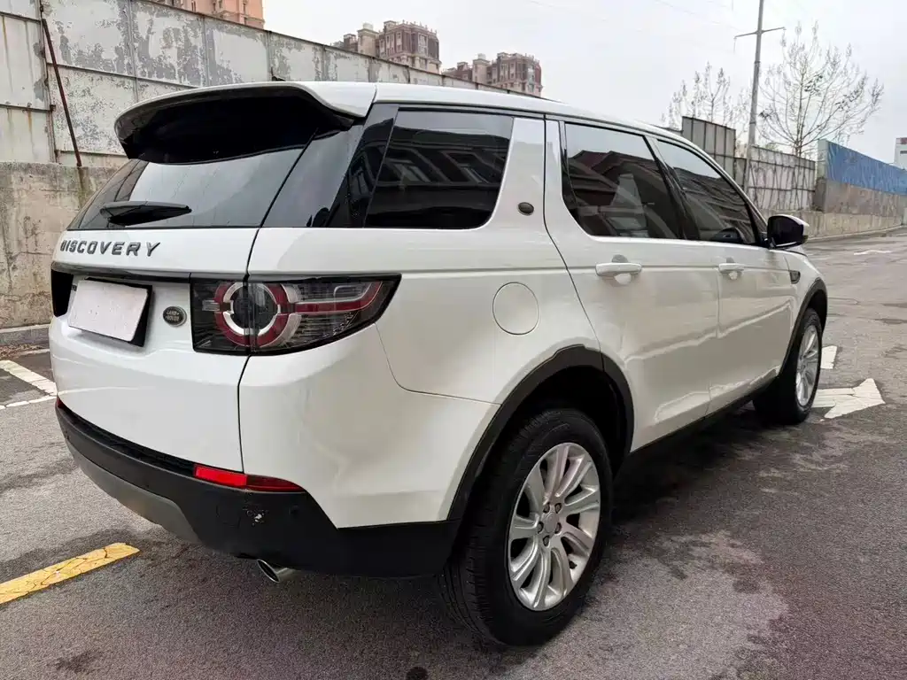 Land Rover Discovery Sport 2018 — фото 14