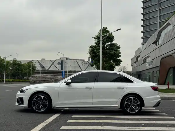 Audi A4L 2022