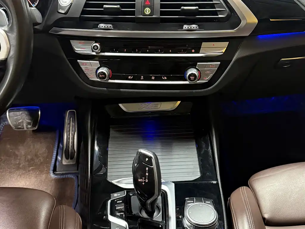 BMW X3 2019 — фото 12