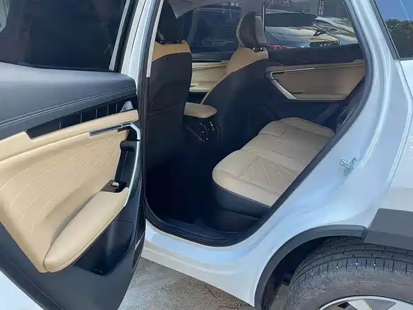 Geely Boyue L 2022