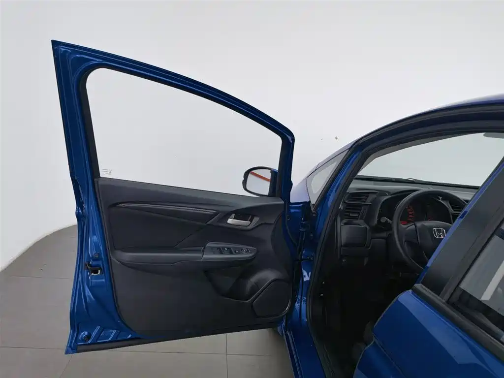 Honda Fit 2018 — фото 8