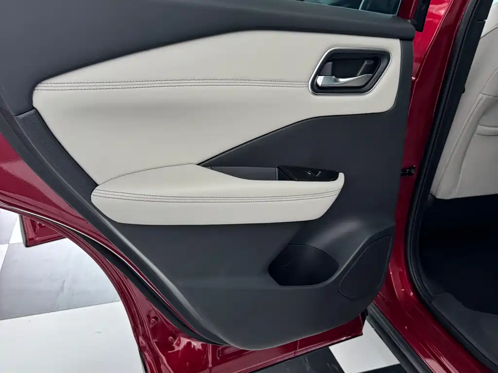 Nissan Fresco 2023 — фото 10