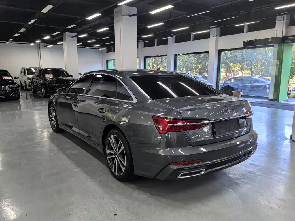 Audi A6L 2020