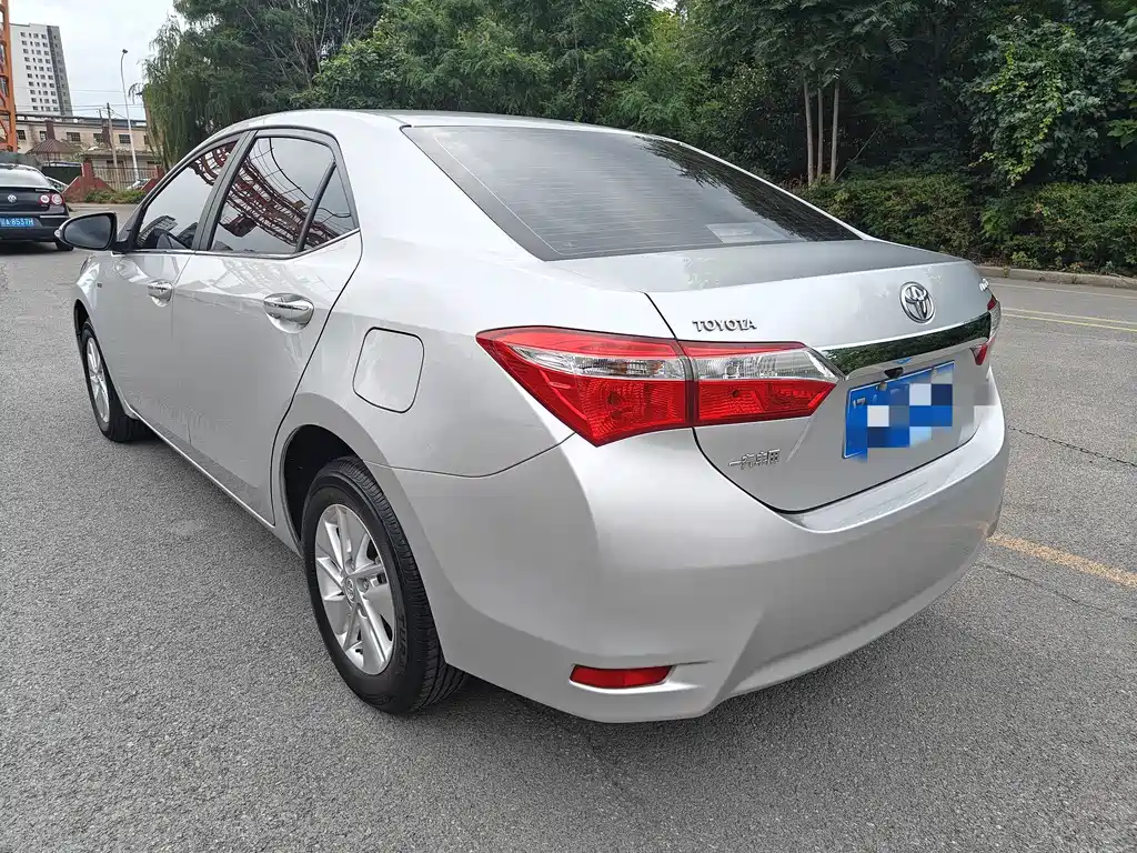 Toyota Corolla 2016 — фото 14