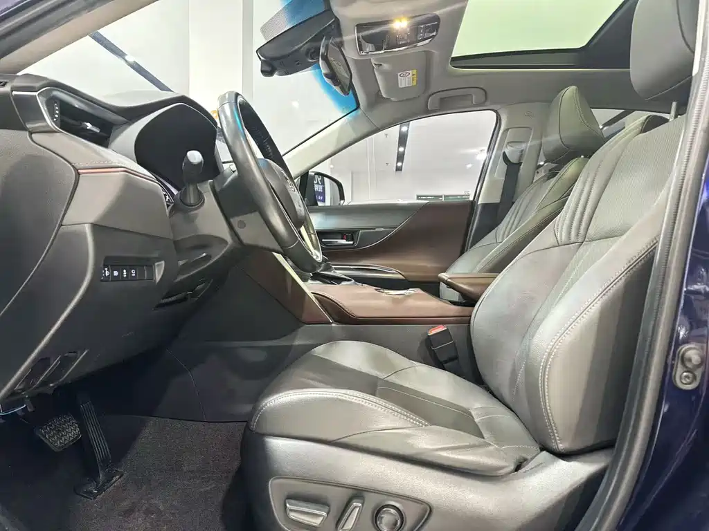 Toyota Harrier 2022 — фото 4