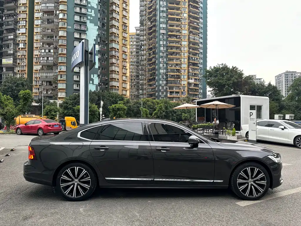 Volvo S90 2024 — фото 4