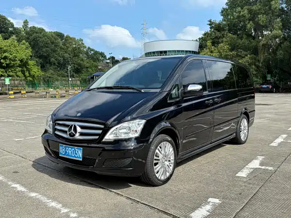 Mercedes-Benz Viano 2013