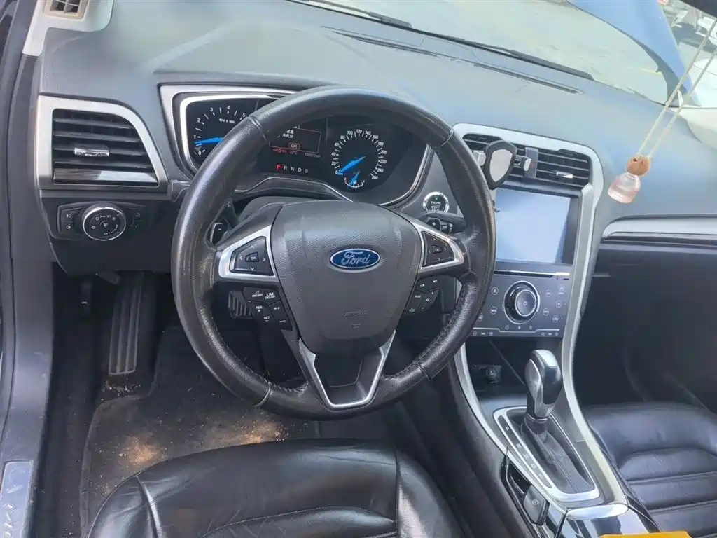 Ford Mondeo 2015 — фото 3