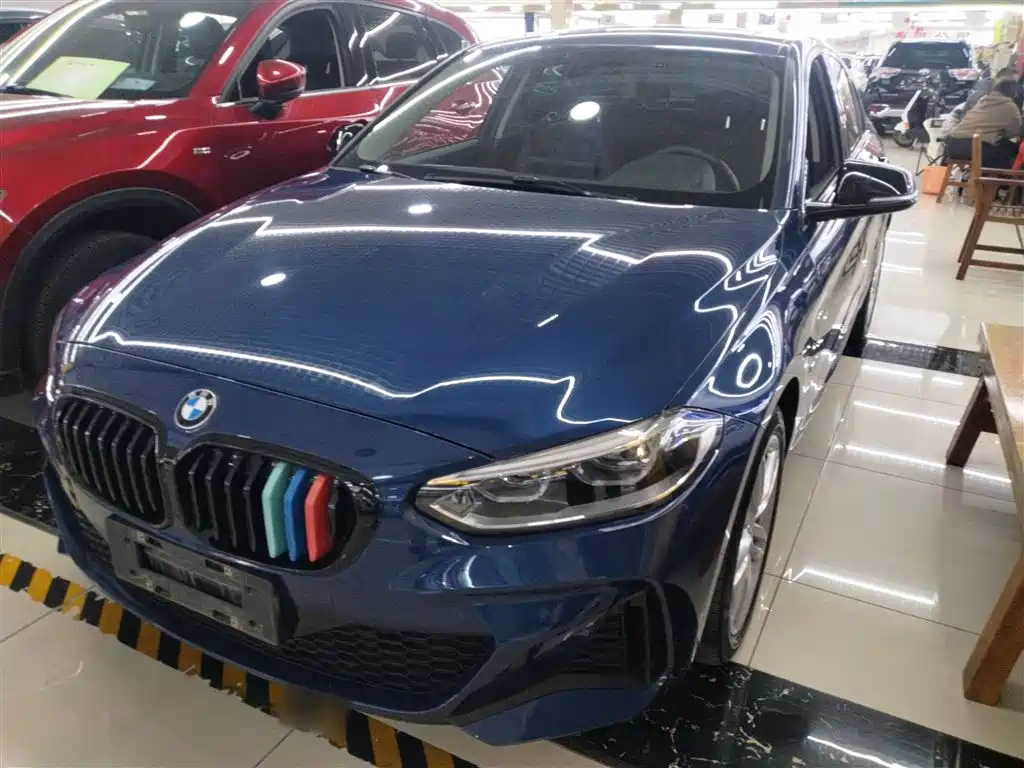 BMW 1 Series 2021 — фото 1