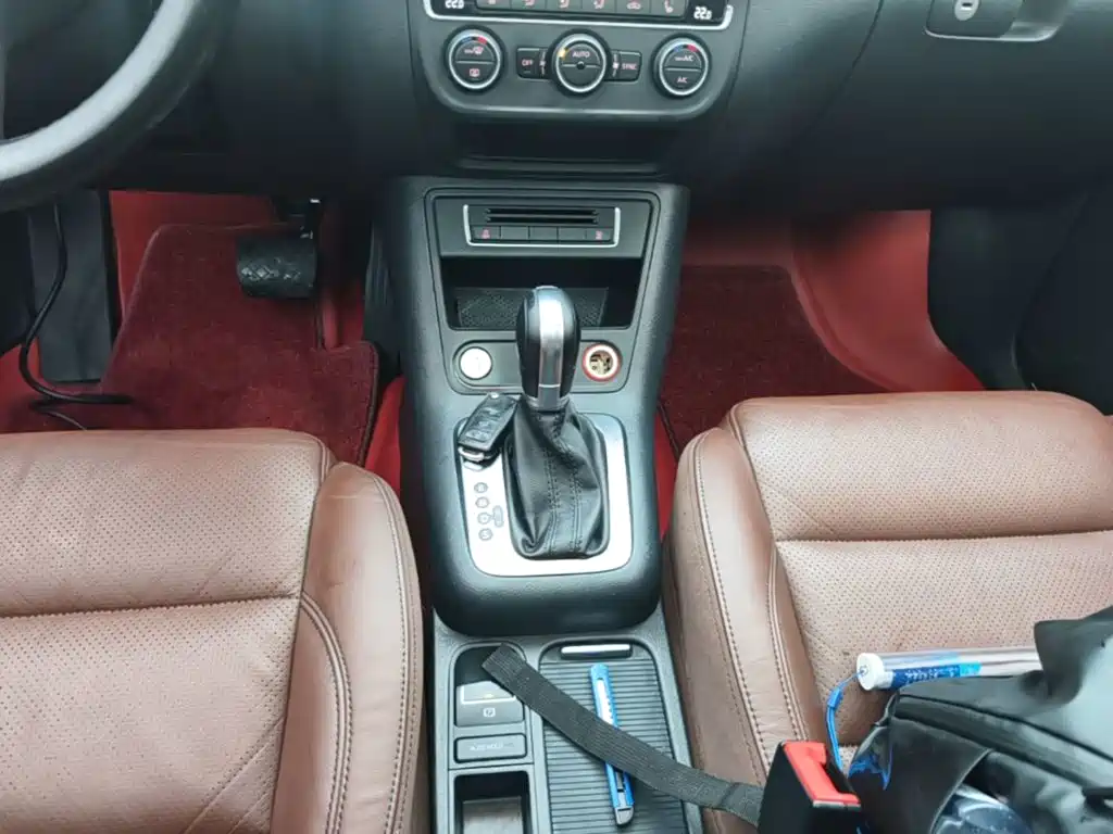 Volkswagen Tiguan 2015 — фото 14