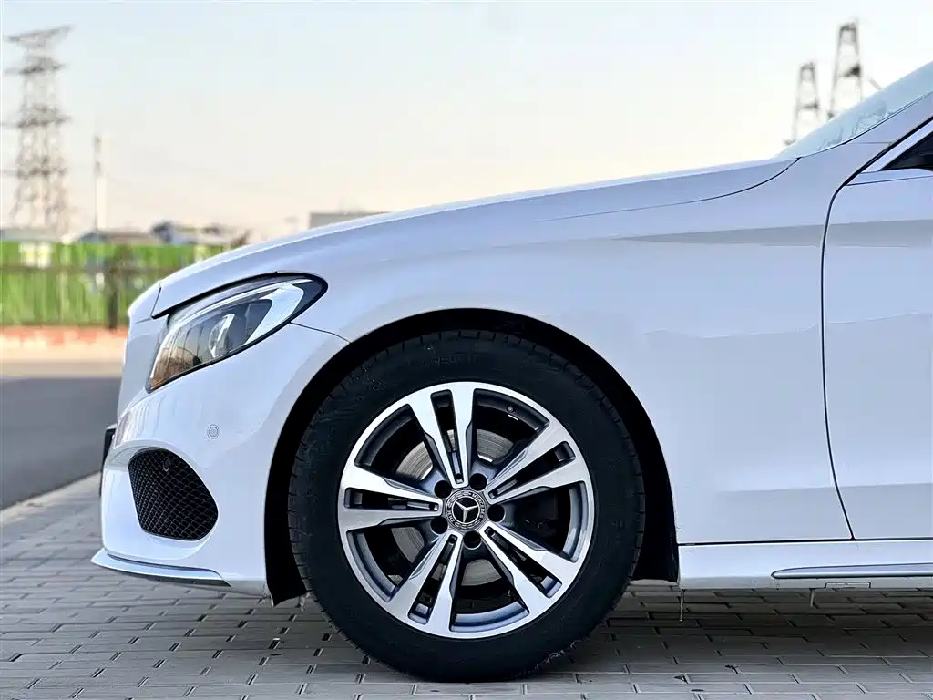 Mercedes-Benz C-Class 2018 — фото 6