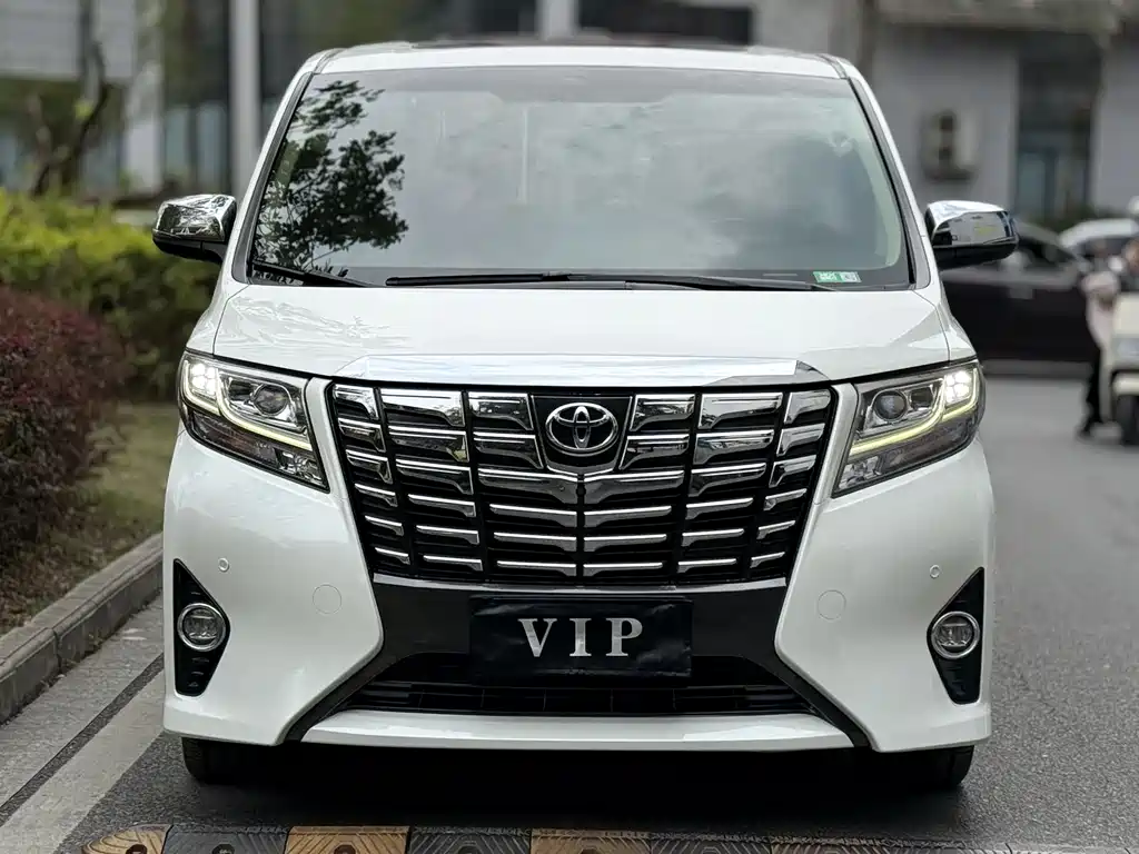 Toyota Alphard 2018 — фото 2