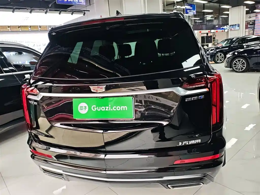 Cadillac XT6 2023 — фото 6