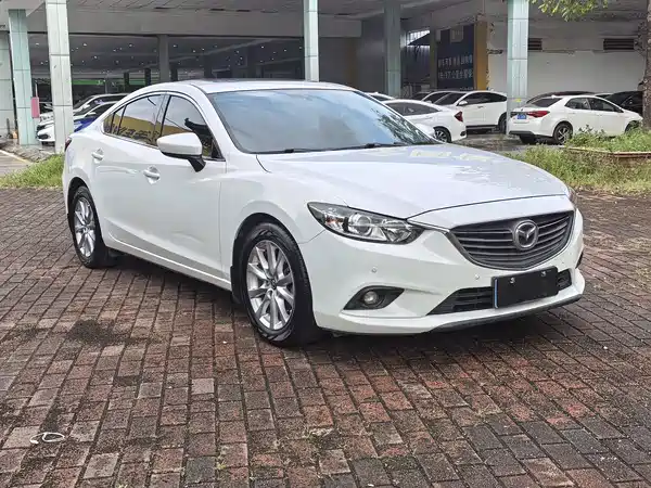 Mazda Atenza 2015