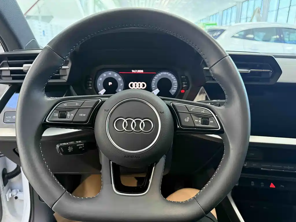 Audi A3 2022 — фото 12