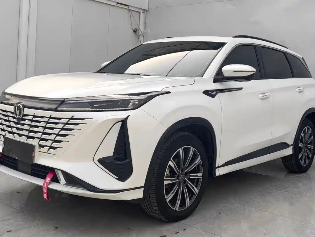 Changan CS75 PLUS 2023 — фото 1