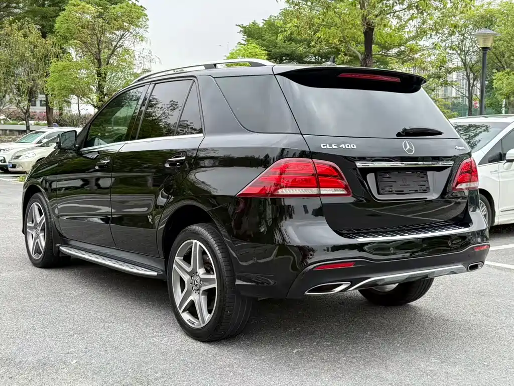 Mercedes-Benz GLE 2018 — фото 15