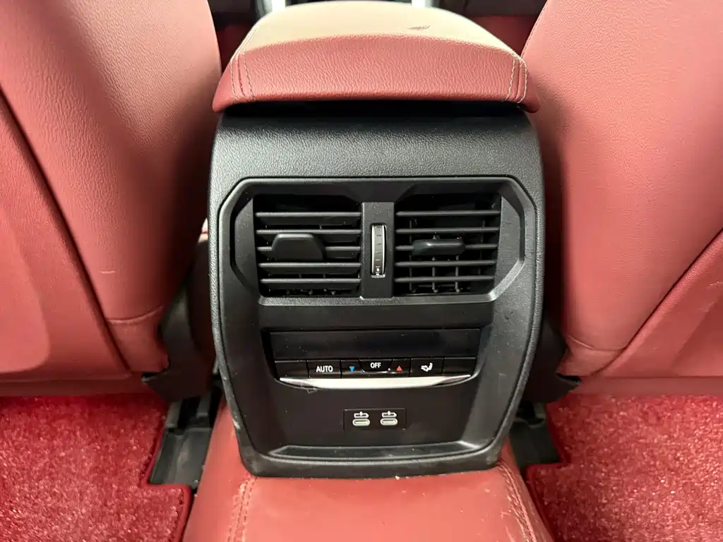 BMW i3 2025 — фото 10