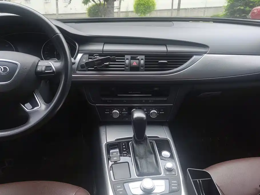 Audi A6L 2017 — фото 13