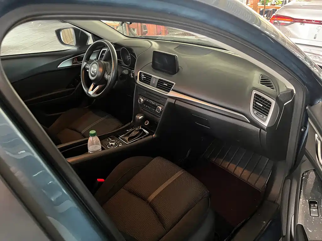Mazda 3 Angkesela 2018 — фото 16