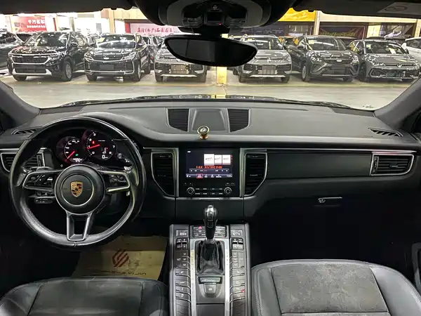 Porsche Macan 2016