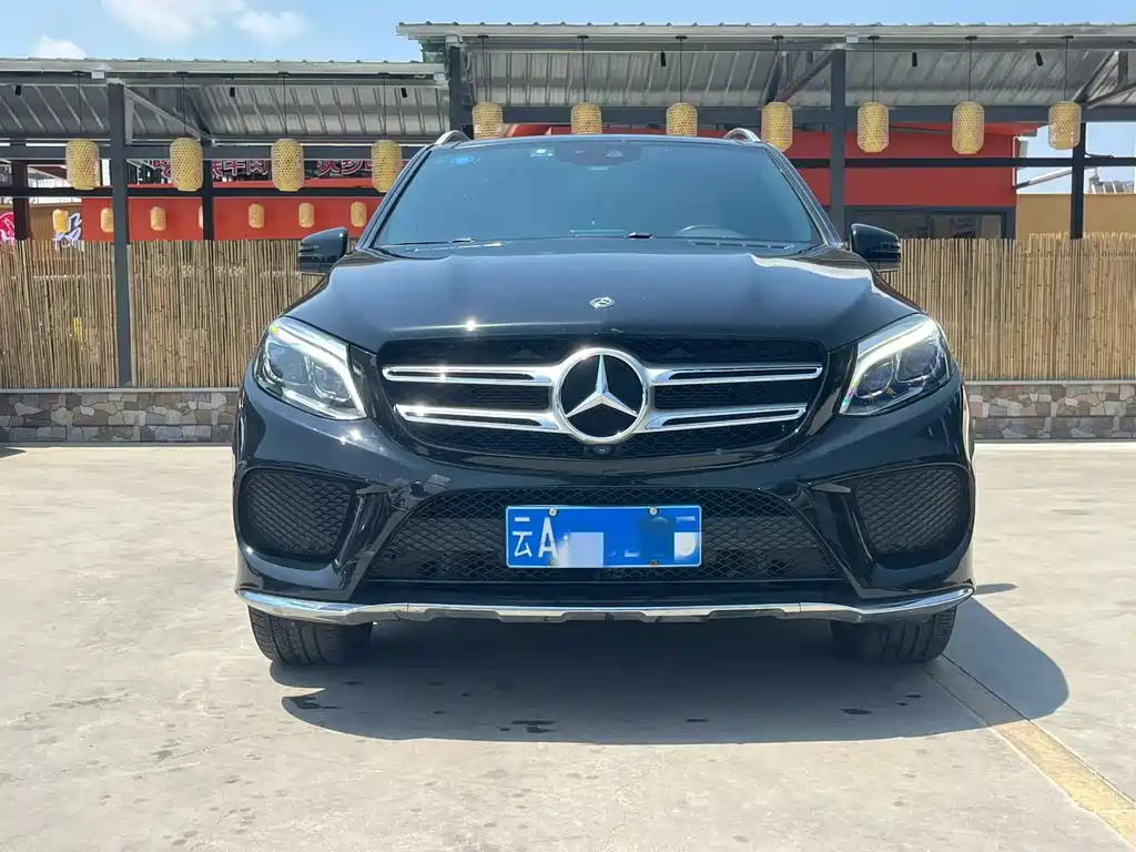 Mercedes-Benz GLE 2019 — фото 2