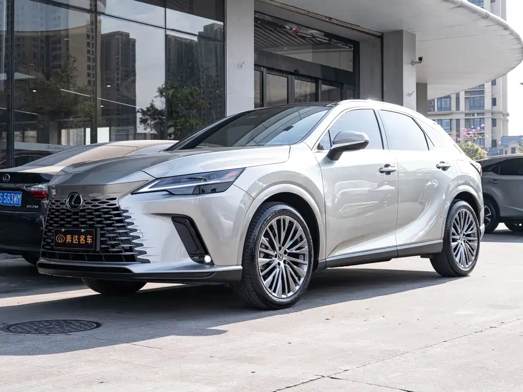 Lexus RX 2025
