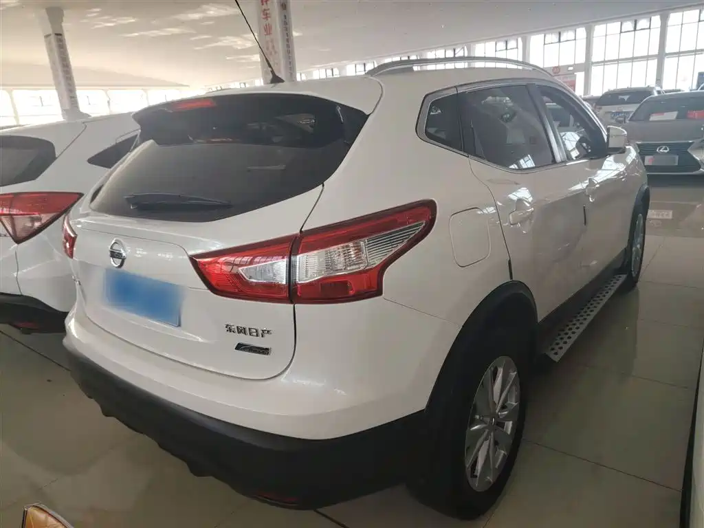 Nissan Qashqai 2017 — фото 5