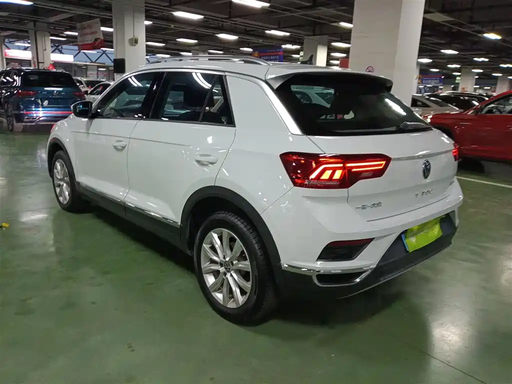 Volkswagen T-Roc 2023 — фото 21