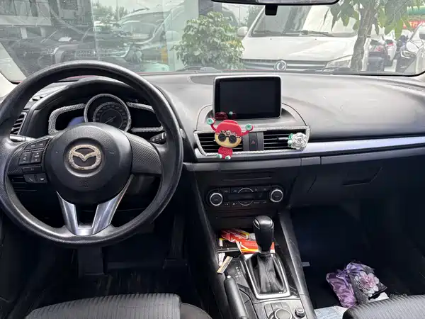 Mazda 3 Axela 2016