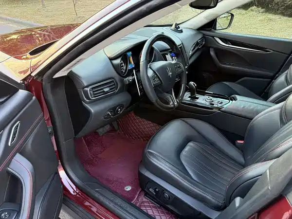 Maserati Levante 2016