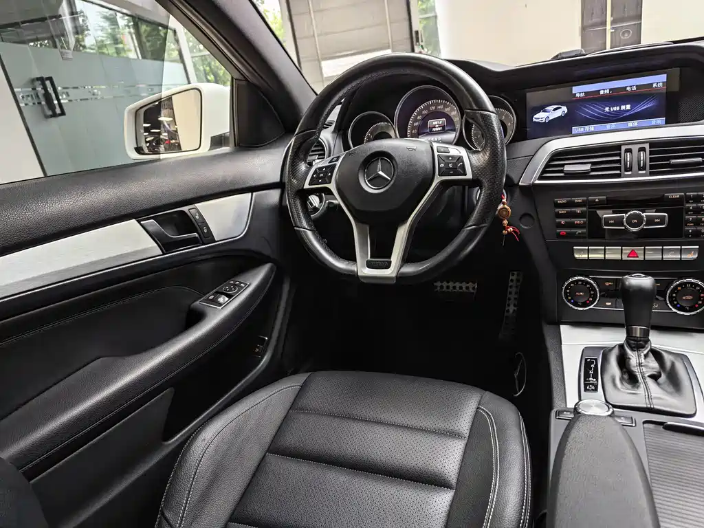 Mercedes-Benz C-Class 2015 — фото 13