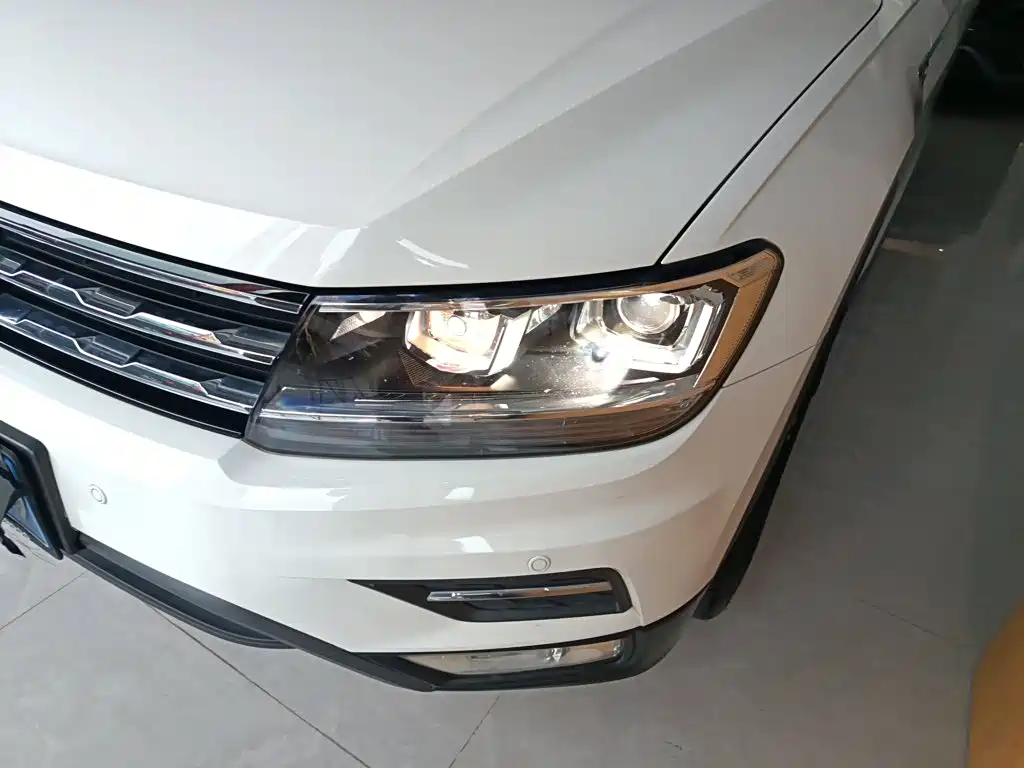 Volkswagen Tiguan L 2019 — фото 18