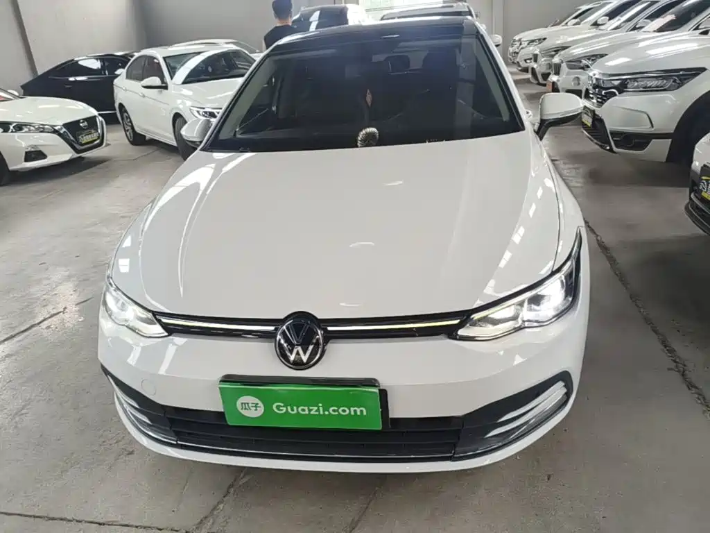 Volkswagen Golf 2023