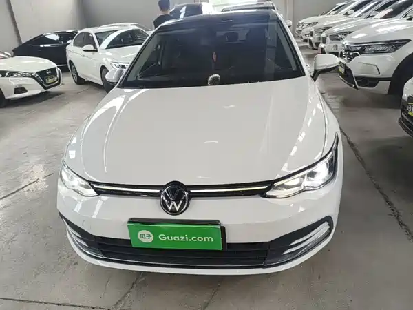 Volkswagen Golf 2023