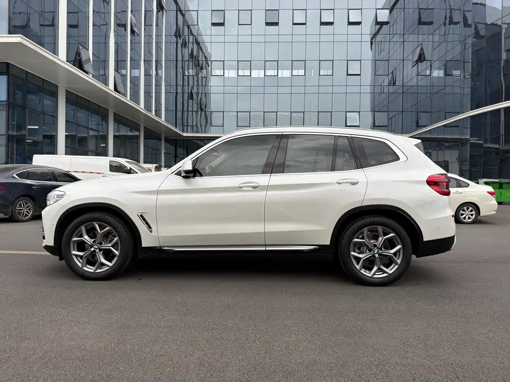 BMW X3 2021