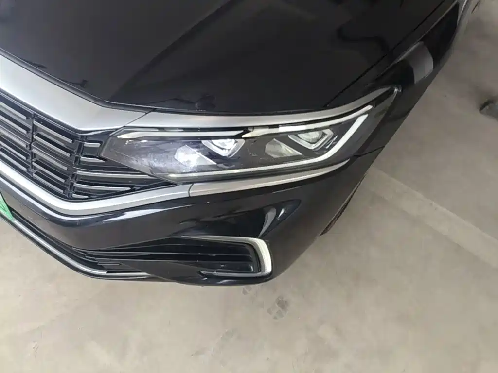 Volkswagen Passat PHEV 2022 — фото 24