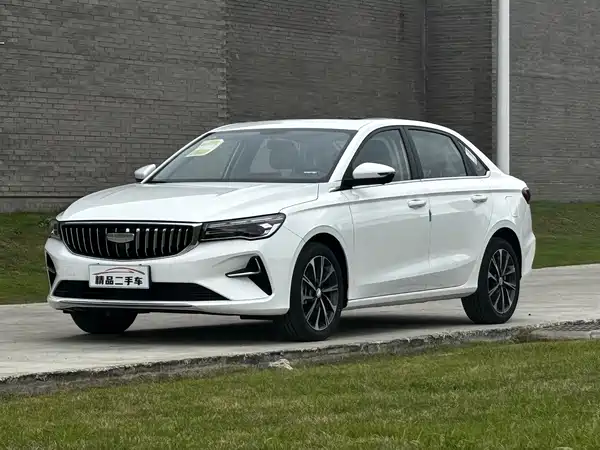 Geely Emgrand 2025