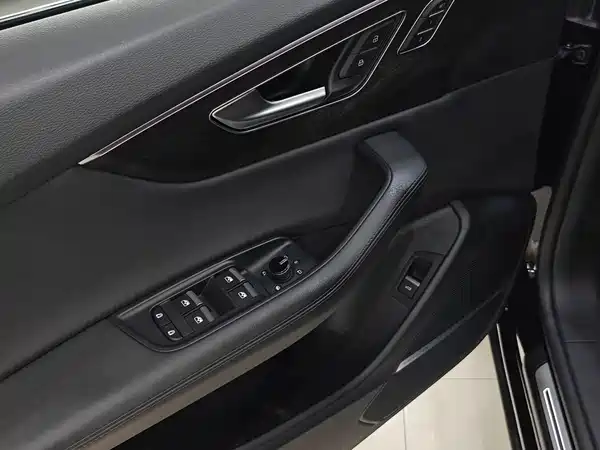 Audi Q8 2024
