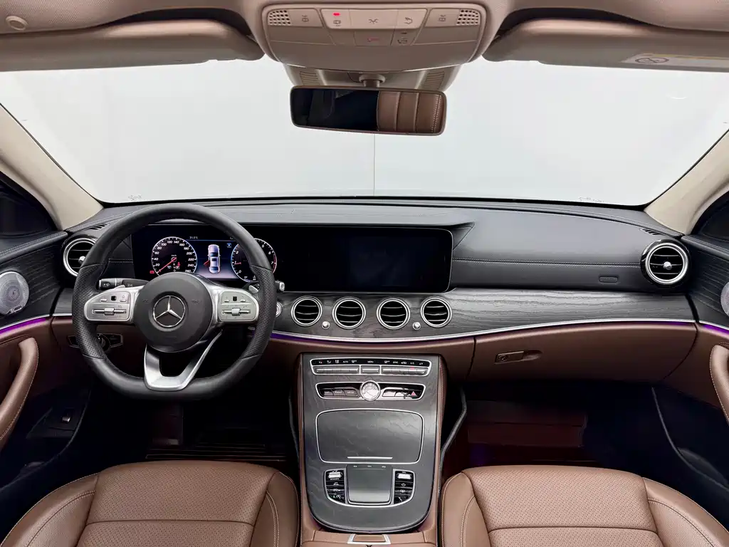 Mercedes-Benz E-Class 2020 — фото 20