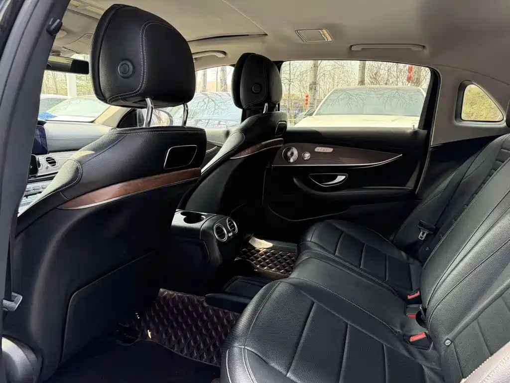 Mercedes-Benz E-Class 2017